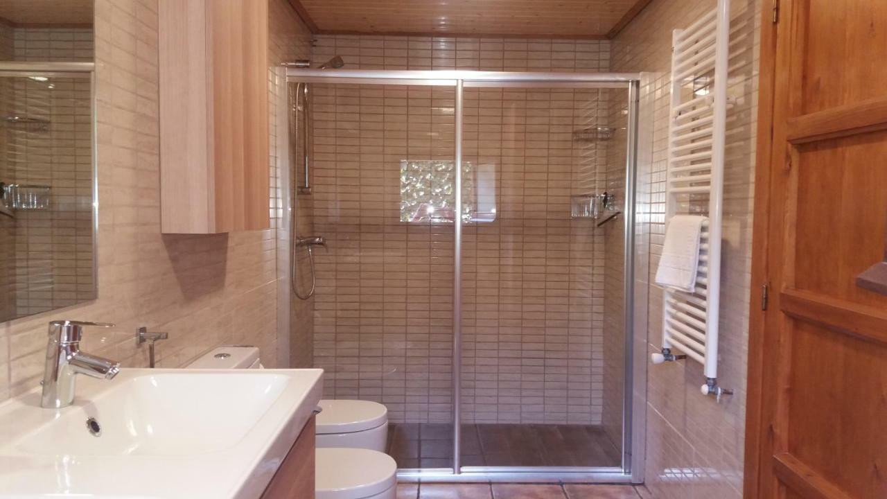 Can Cadiretes Llagostera Exterior photo